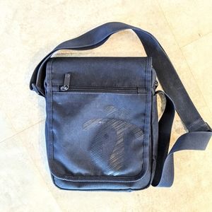 Totto Musa canvas crossbody bag, navy blue